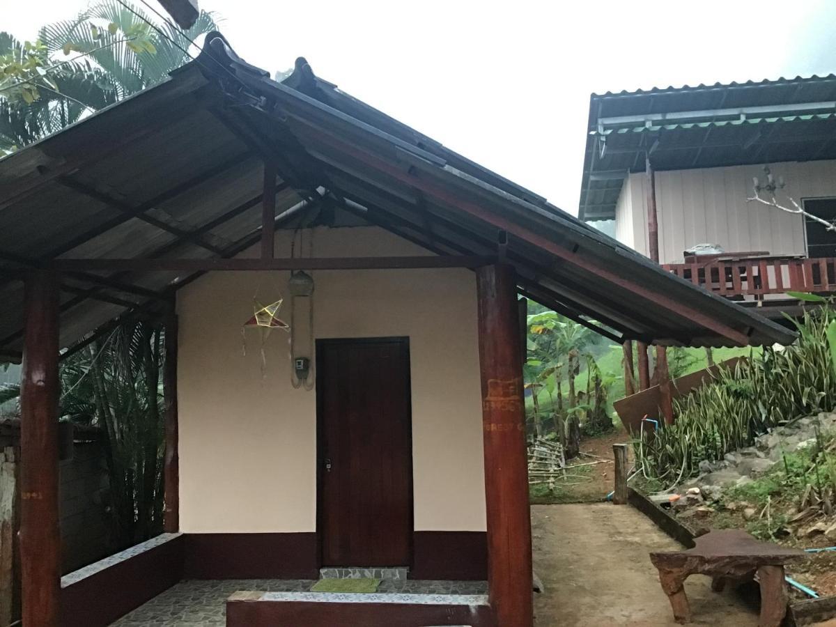 Forest Guesthouse Samoeng Exteriör bild